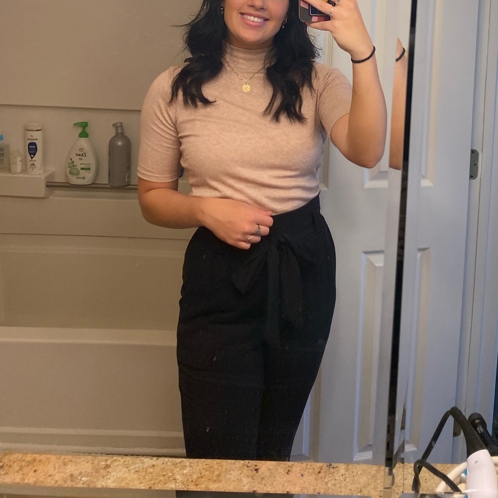 Short Sleeve Mock Neck Business Casual Top